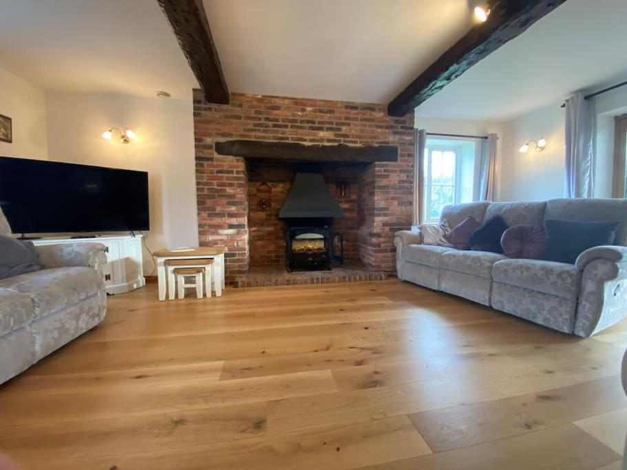 Eco-Friendly Dorset Cottage With Spa Set In Heart Of Countryside Sydling St Nicholas Экстерьер фото