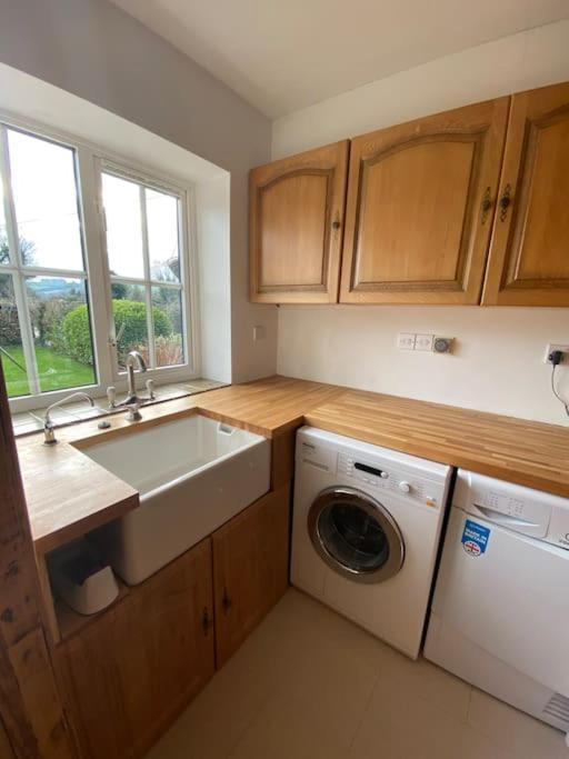 Eco-Friendly Dorset Cottage With Spa Set In Heart Of Countryside Sydling St Nicholas Экстерьер фото